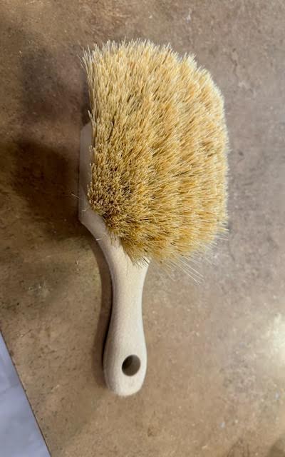 Millstream Home - The Dry Brush w/ Handle