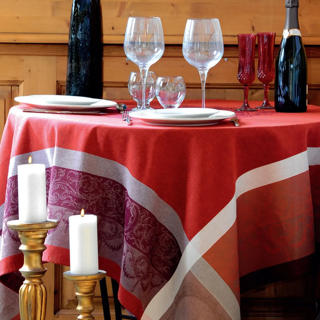Barocos Romantic Rouge French Jacquard Tablecloth