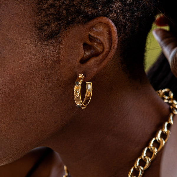 Capucine De Wulf - Cleopatra Hoop Earrings in Hammered Gold/Blue Labradorite
