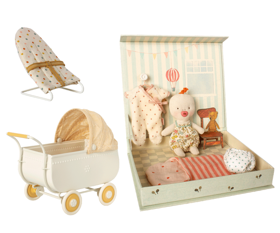 Pram bundle outlet sets