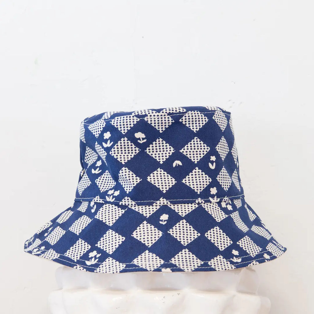 Erin Flett - Bucket Hat