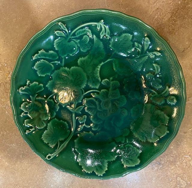Park Hill - Glazed Garden Plate Dark Green Glaze